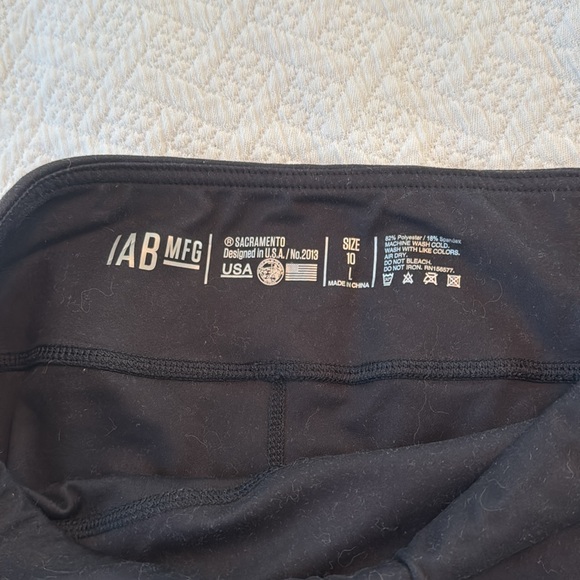 Grippy ended Biking Shorts with Pockets- size 10/L - Picture 4 of 4